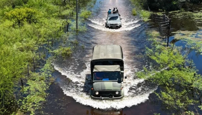 Asisten_a_más_de_1000_familias_afectadas_por_las_inundaciones