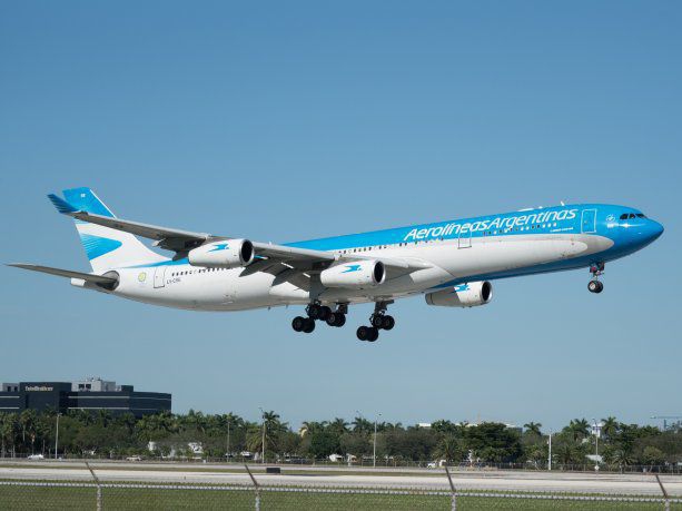 Los_nuevos_vuelos_especiales_traerán_de_regreso_al_país_a_más_de_4.000_argentinos.