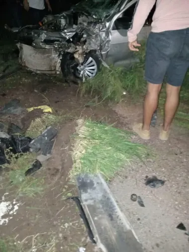 choque entre un automóvil y una locomotora1