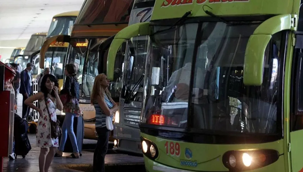 Gremios del transporte anunciaron un paro nacional para el 30 de octubre