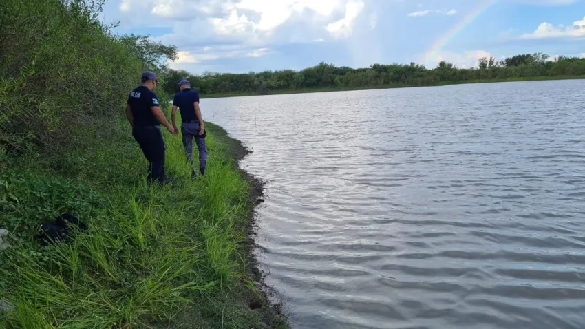 fue a refrescarse a una represa y murió ahogado 
