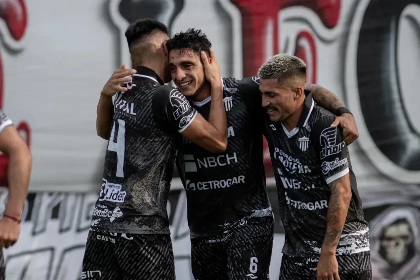 For Ever - Defensores de Belgrano 