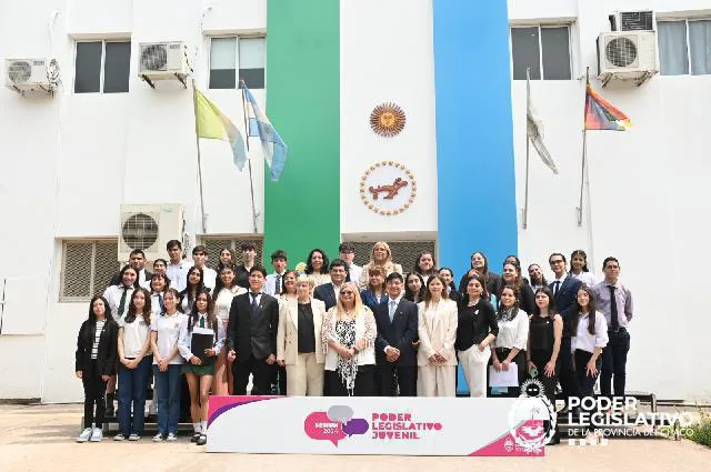Nuevos Representantes del Parlamento Juvenil en la Legislatura Provincial