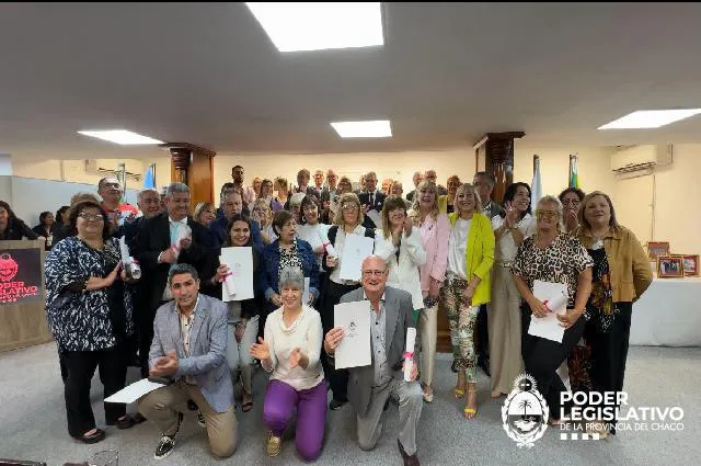 Homenaje a Convencionales Constituyentes y trabajadores de la Legislatura