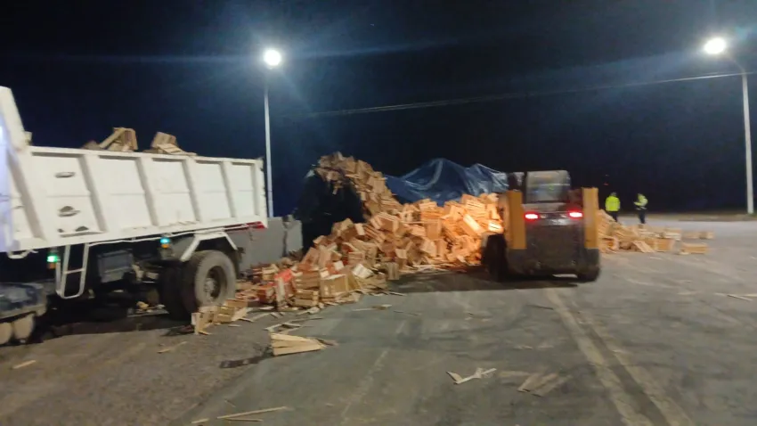 Trágico choque entre dos camiones 