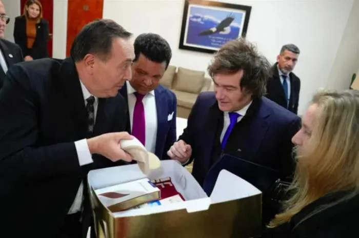 ledezma - milei