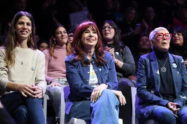 cristina ni una escuela
