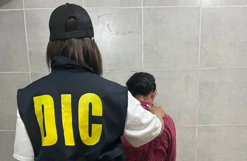 Una empleada de comercio robó 2700 dolares y terminó detenida