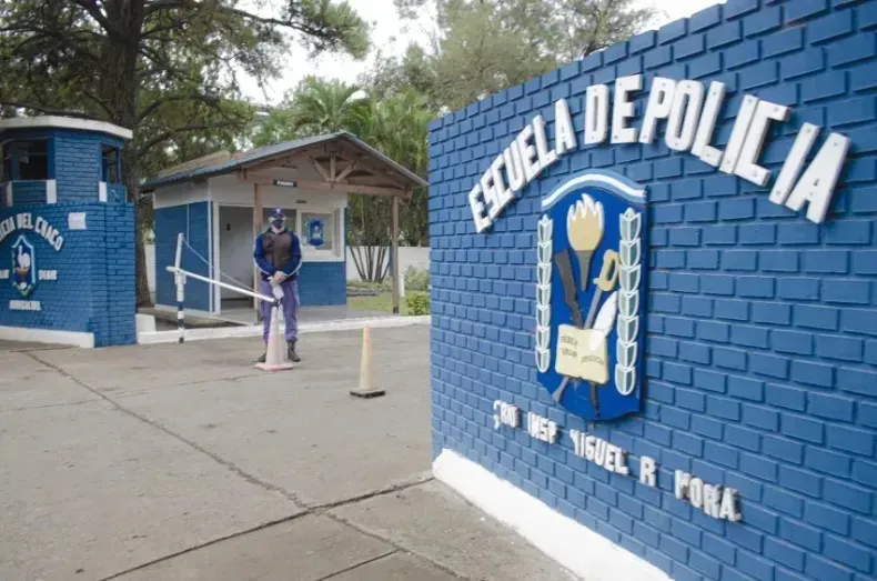 escuela de policia