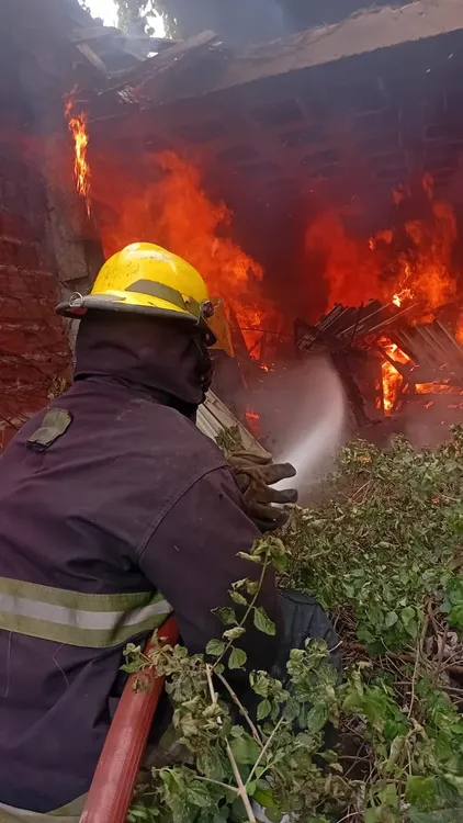 edificio incendio