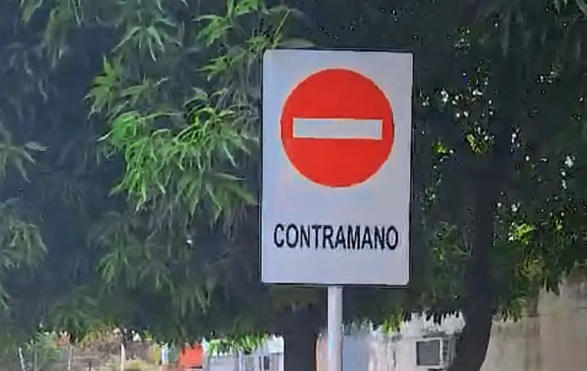 Multan a varios conductores por circular a contramano