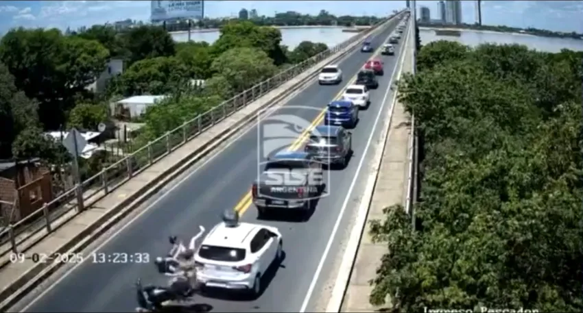 Fuerte choque en el puente Chaco-Corrientes