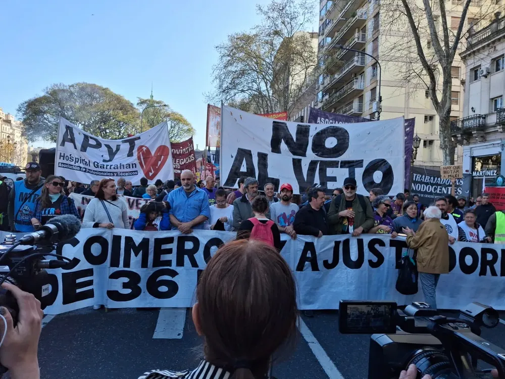 NO AL VETO